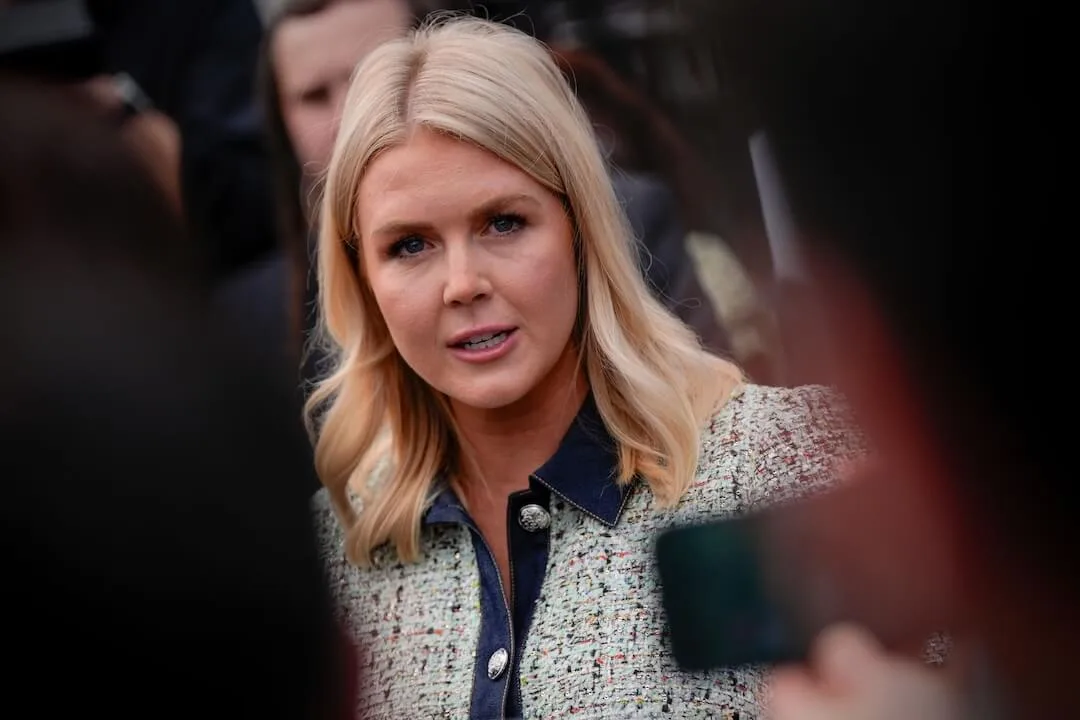 Karoline Leavitt deja la vocería de la Casa Blanca: los chequeos de PolitiFact a sus afirmaciones clave